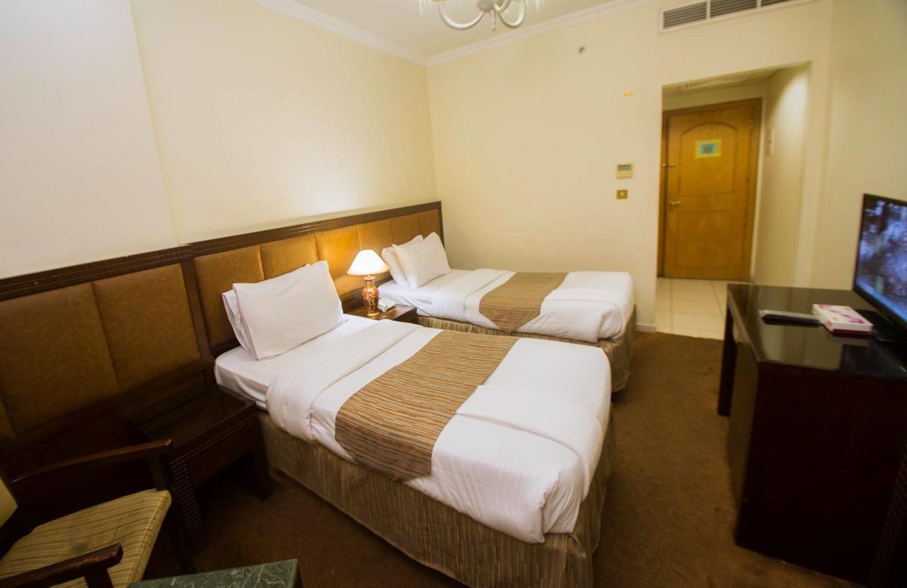 Anwar Al Zahraa Hotel Medina Bagian luar foto