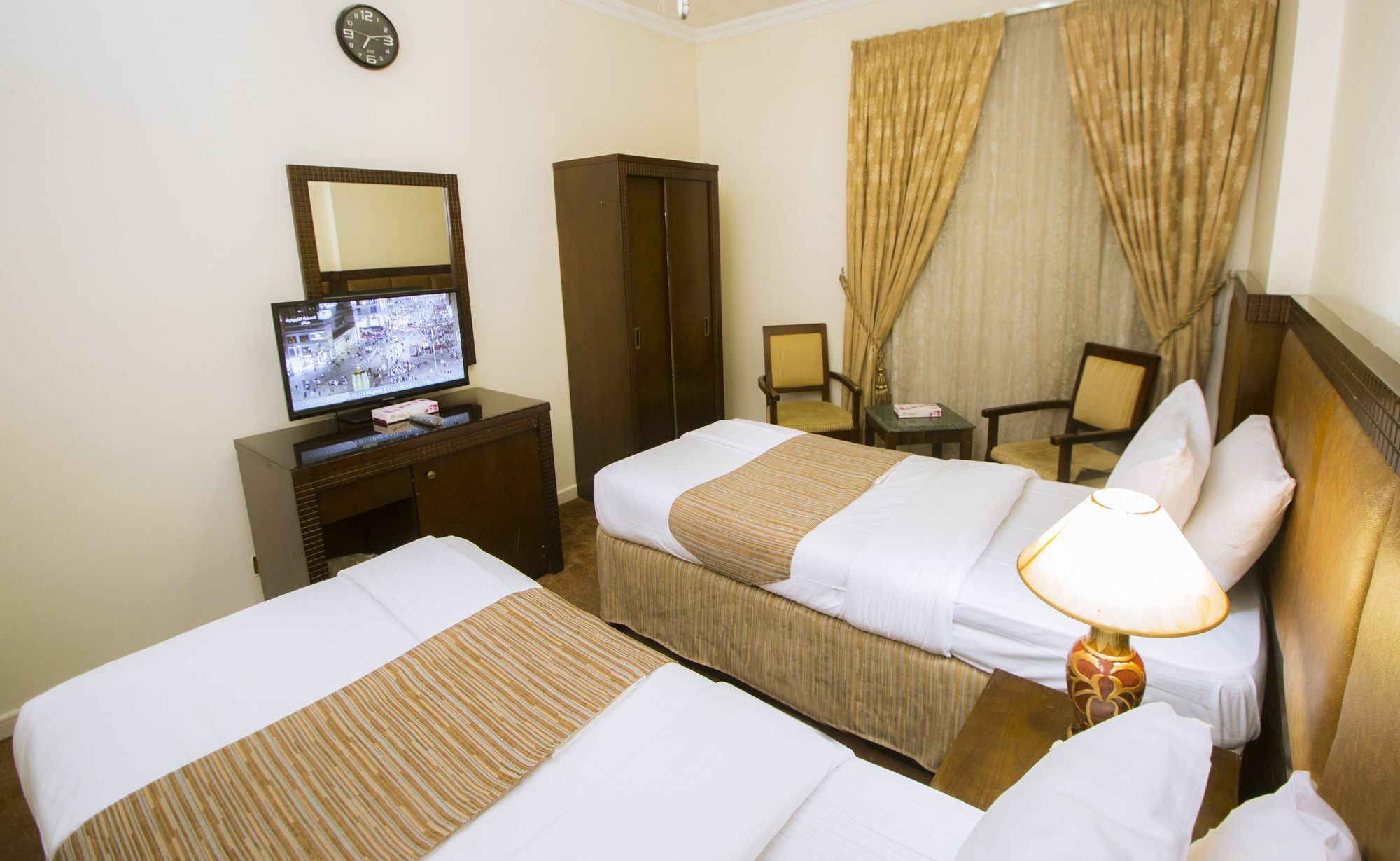 Anwar Al Zahraa Hotel Medina Bagian luar foto